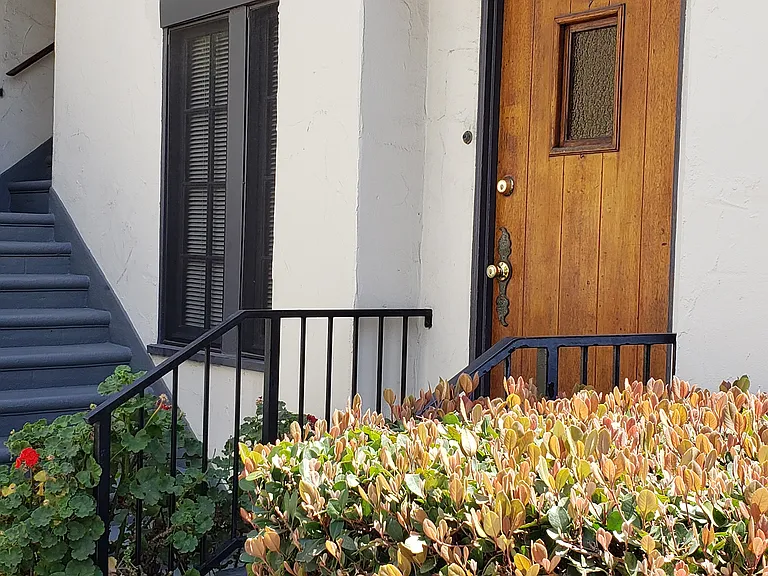 108 Roswell Ave #1 — Photo 17