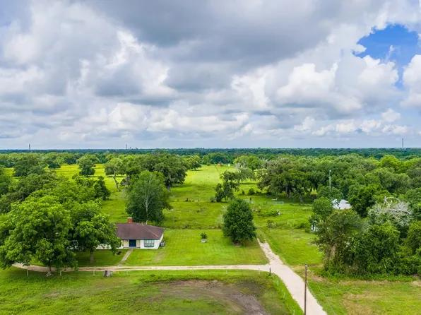 8854 Fm 524 Rd, Sweeny, TX 77480