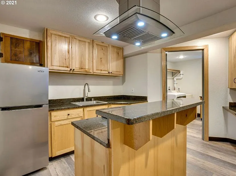 Studio, 1.0 bath, 475 sqft, $1,500 — Photo 3
