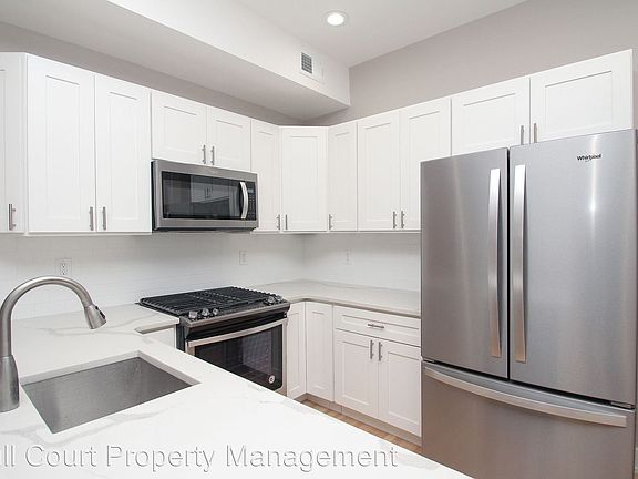 2nd image of 2826 W Master St #8492512