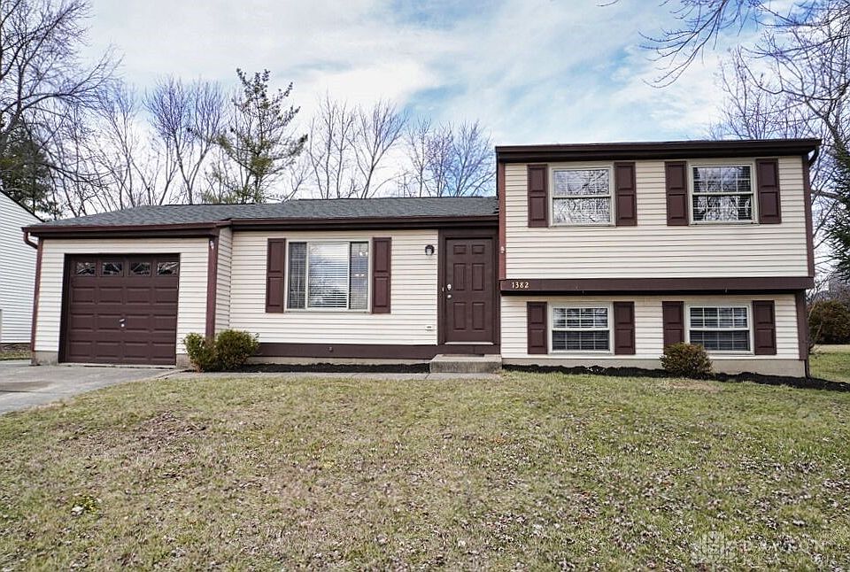 1st image of 1382 Firethorne Dr