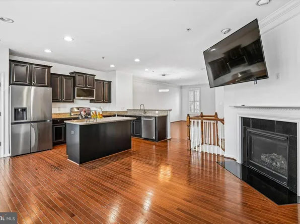 930 Whitstable Blvd, Arnold, MD 21012