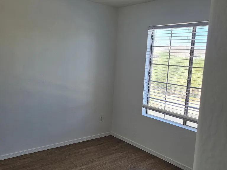 23321 W Pima St — Photo 7