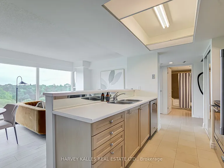 97 Lawton Blvd #601 — Photo 14