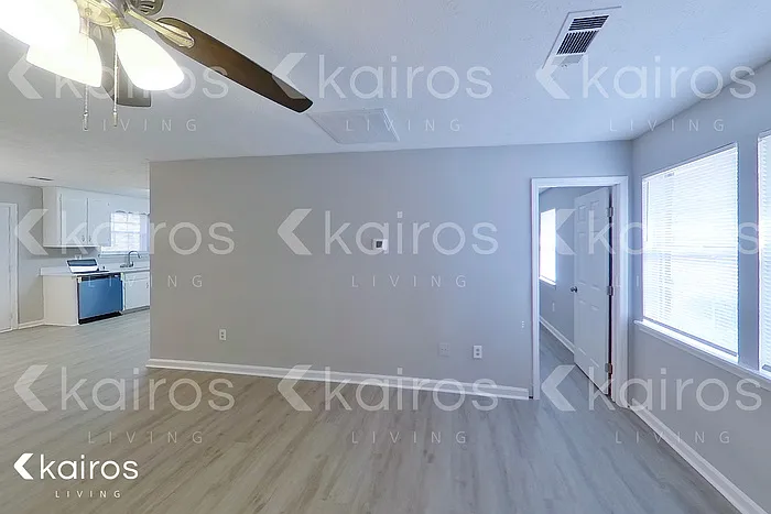 223 Peltry Dr — Photo 3