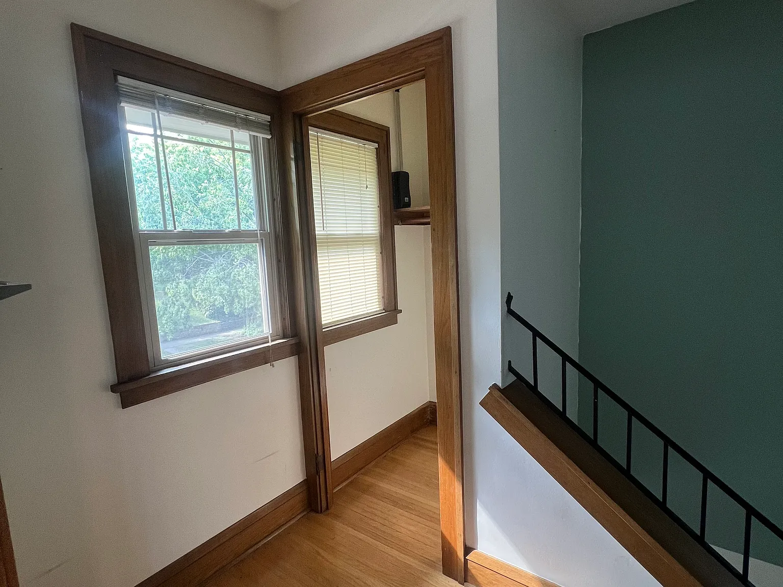 3 bed, 1500 sqft, $2,050 — Photo 2
