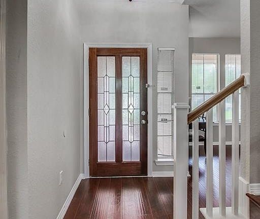 5th image of 1206 Autumn Village Dr