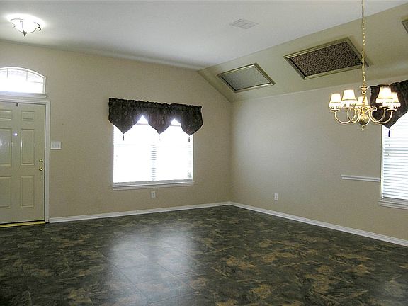 2nd image of 307 Rock Meadow