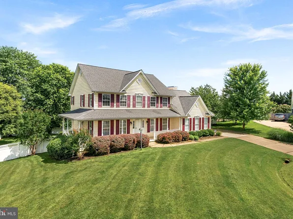 302 Edgar Ct, Berryville, VA 22611