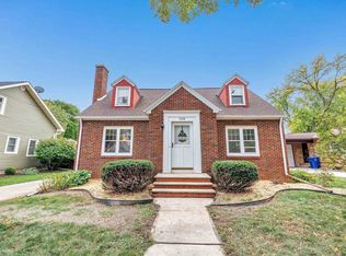 1338 Porlier St, Green Bay, WI 54301