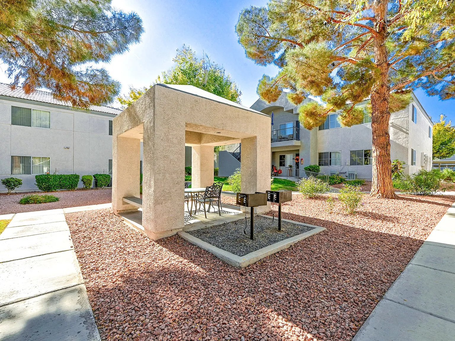 Country Club at The Meadows - 55+ Senior Apartments — Photo 3