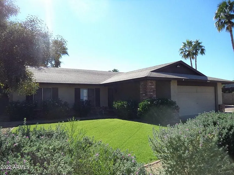 3627 W Aire Libre Ave — Photo 1