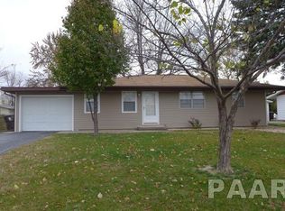 2017 W Daytona Dr, Peoria, IL 61614