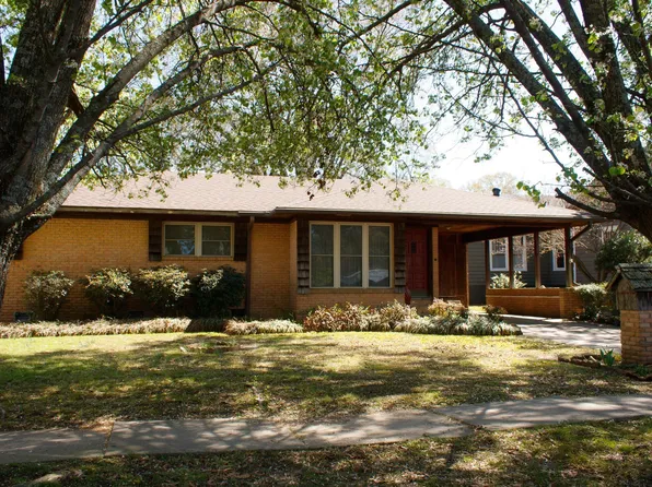 1007 S Main St, Stuttgart, AR 72160