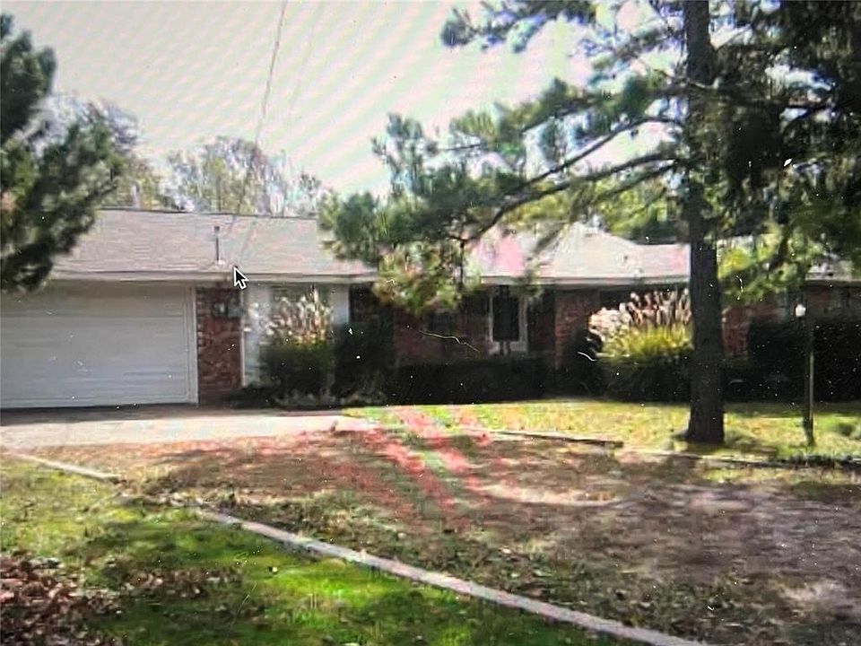 1st image of 4808 N Douglas Blvd