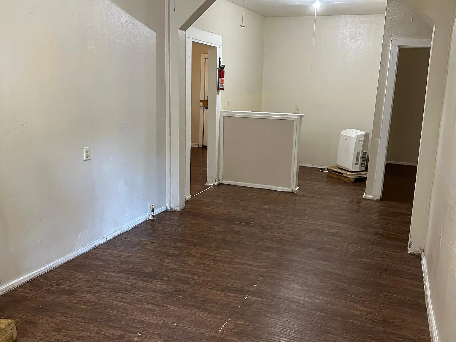 7733 Capitol St — Photo 4