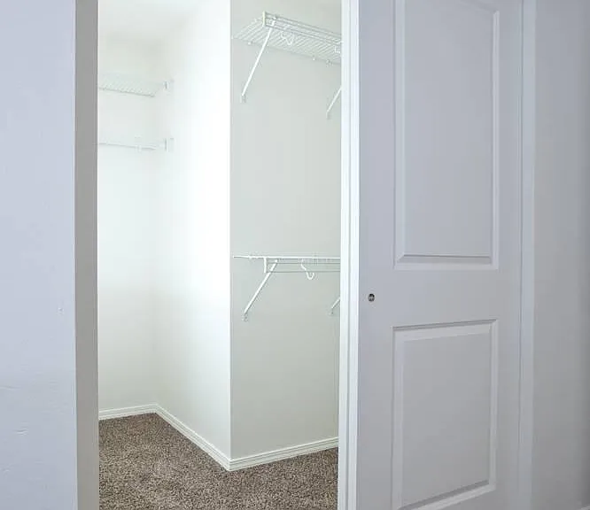549 N Hydra Pl #A — Photo 13