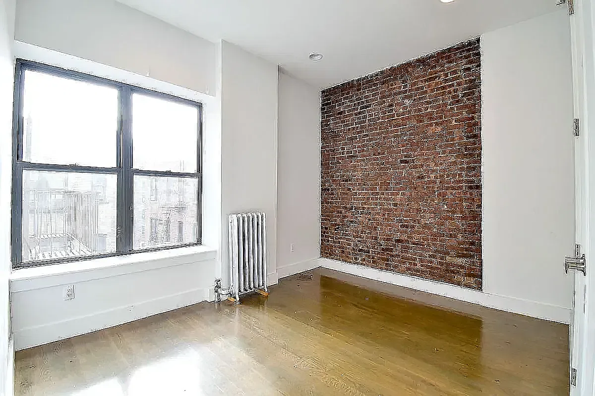 1532 Ocean Avenue — Photo 4