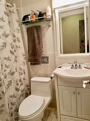 Rented by Highline Residential | media 19