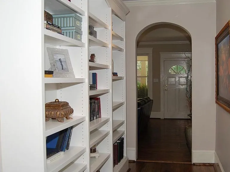 621 Oakland Ave — Photo 7