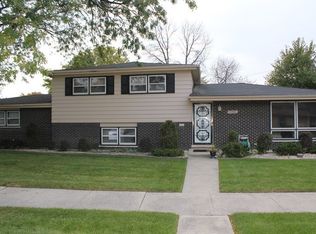 15458 Diekman Ct, Dolton, IL
