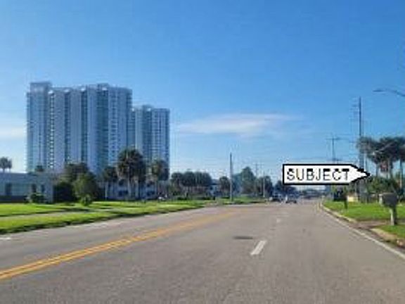Exterior Neighborhood (street photo)