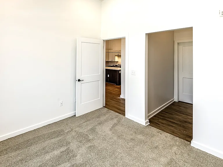 Dalmore Apartments — Photo 19