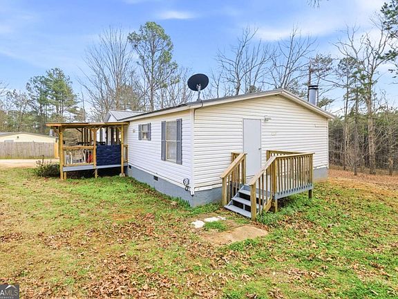 3rd image of 6739 Victoria Ln