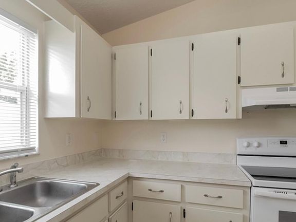 5th image of 4850 Flamingo Ct