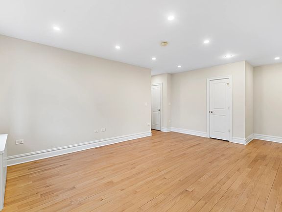 5th image of 10920 Queens Blvd APT 4B