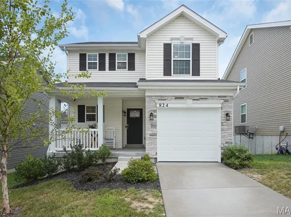 824 Locust St, Washington, MO 63090