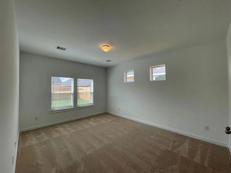 815 Summer Village Way — Photo 10