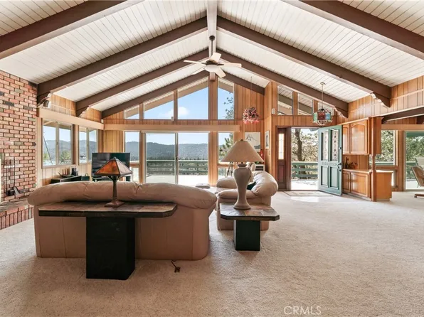 27440 Alpen Dr, Lake Arrowhead, CA 92352