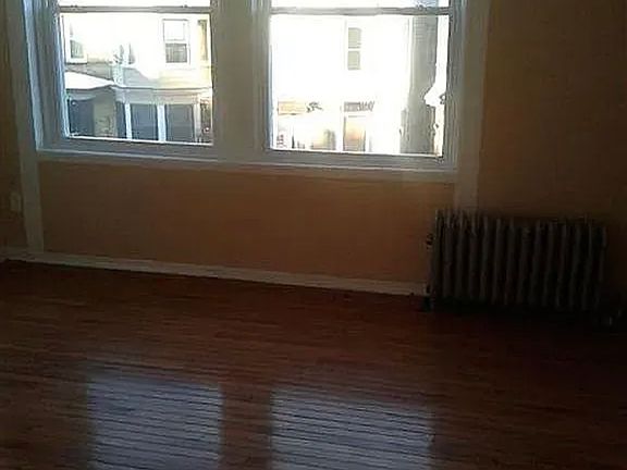 3rd image of 255 S 7th St #Basement