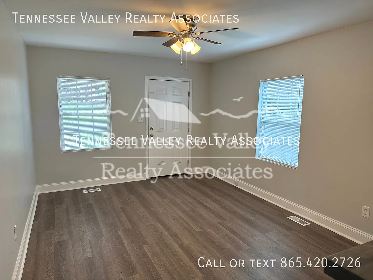 All New! Renovated, Move In Ready 1 Bed/1 Bath Convenient To Downtown And I-40! — Photo 2
