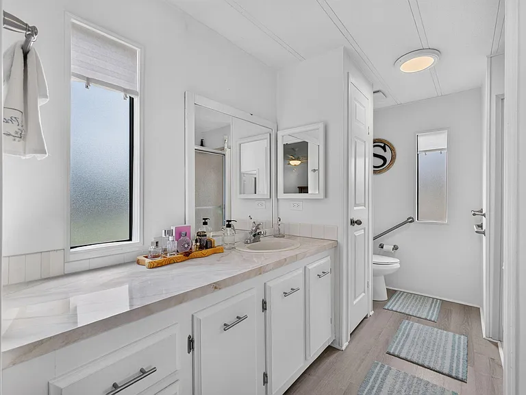 7640 SE Shenandoah Dr — Photo 42