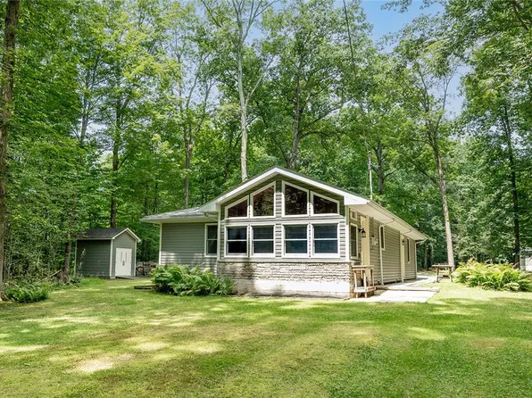 1532 Penn Rd, Jamestown, PA 16134