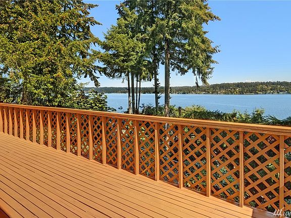 4th image of 2432 W Lake Sammamish Pkwy SE