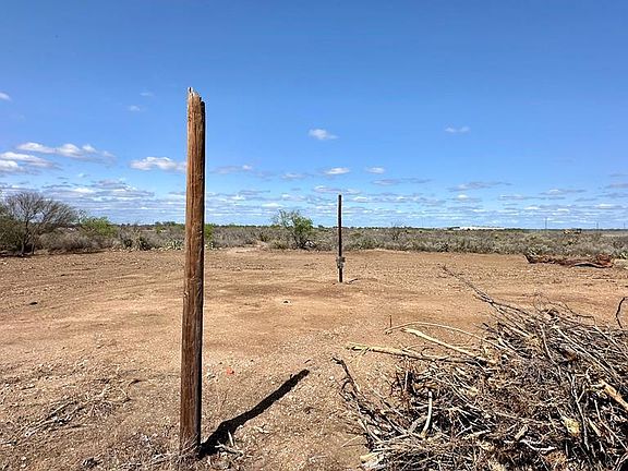 4th image of 12198 N US Hwy 277