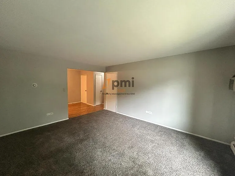 105 Harrington Ave #6 — Photo 5