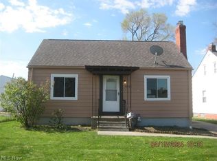 6811 Luelda Ave, Parma, OH 44129