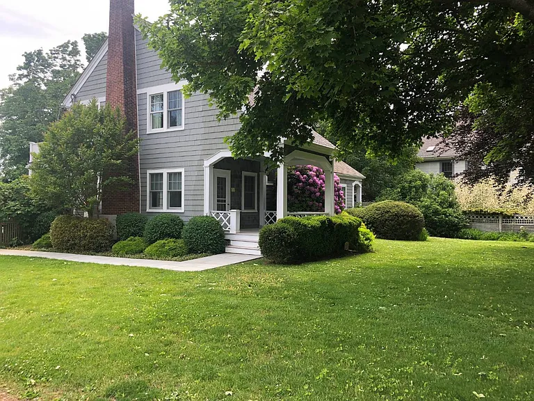 260 Orchard St — Photo 2