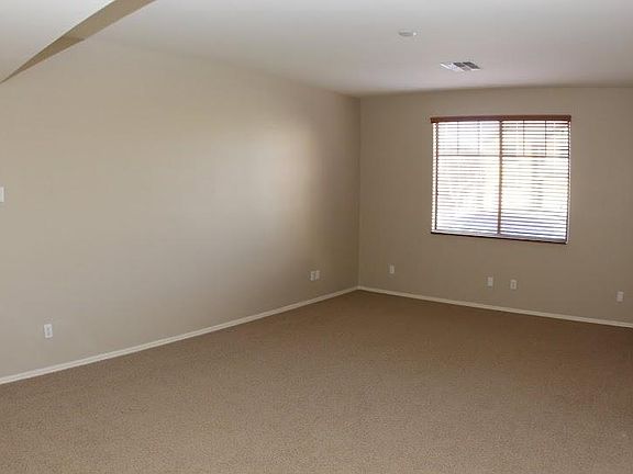 5th image of 749 E Lovebird Ln