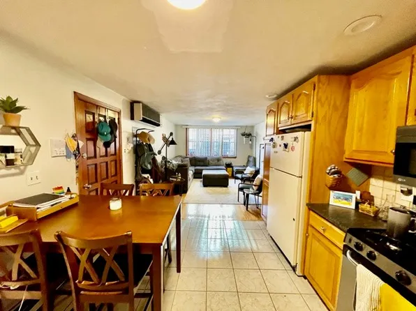 170 Endicott St APT 1, Boston, MA 02113