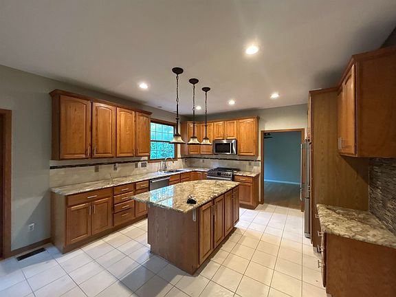 4th image of 2601 W Windflower Ct