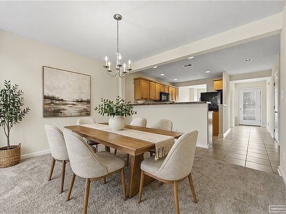 2nd image of 603 Hilton Cir