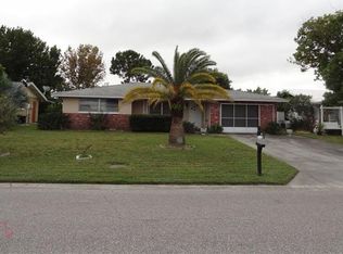 7800 Pineapple Ln, Port Richey, FL 34668