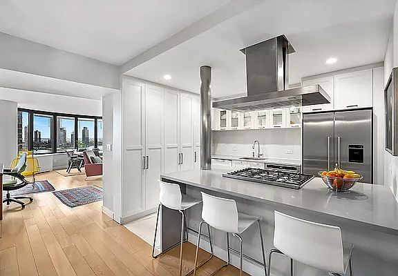2nd image of 330 E 38th St APT 19N