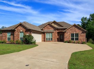 124 Lakeway Ln, Longview, TX 75604
