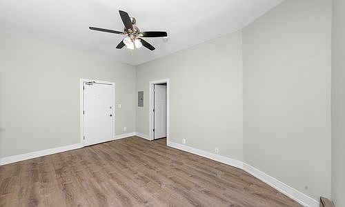 2nd image of 634 W Barry Ave APT 3